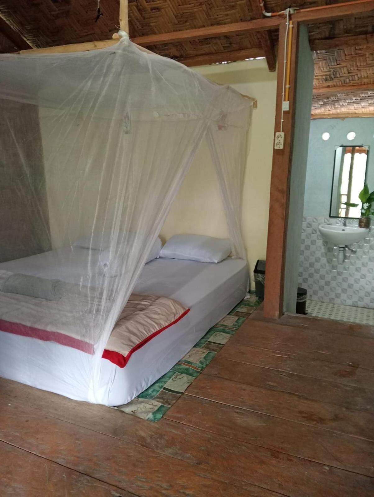 בוקיט לוואנג Landak River Guest House Only Trekking With Us מראה חיצוני תמונה