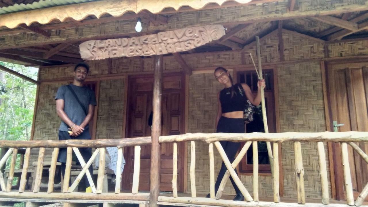 בוקיט לוואנג Landak River Guest House Only Trekking With Us מראה חיצוני תמונה