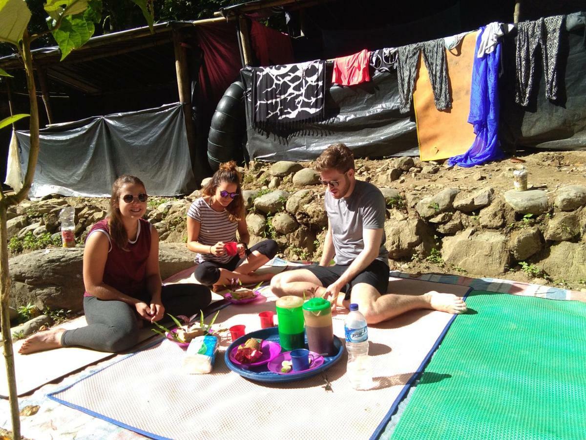 בוקיט לוואנג Landak River Guest House Only Trekking With Us מראה חיצוני תמונה