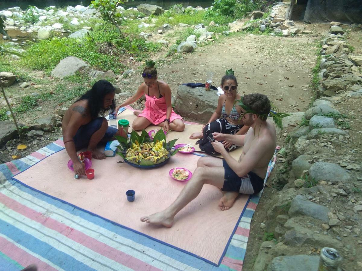 בוקיט לוואנג Landak River Guest House Only Trekking With Us מראה חיצוני תמונה